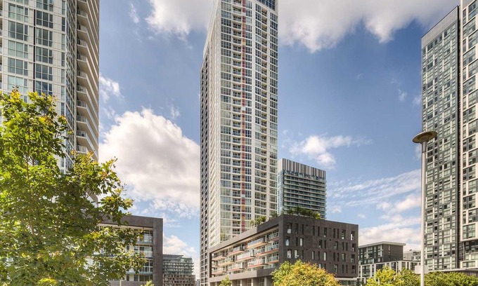 CityPlace Condo | Spacious 2BD Condo w/ ☆100 WALKSCORE☆ DT Toronto