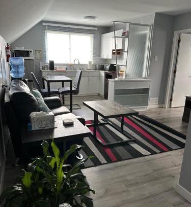 East Kildonan Apartment | Spotless 2 Bedrooms Suite 2 in Winnipeg