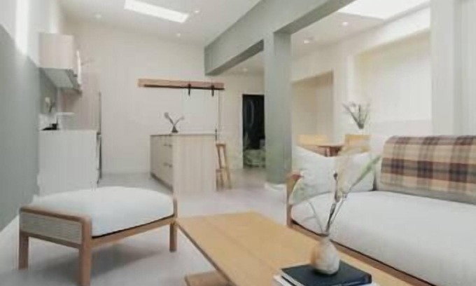 Downtown Eastside Apartment | Staycation in New 1-Bedroom Condo, Japantown