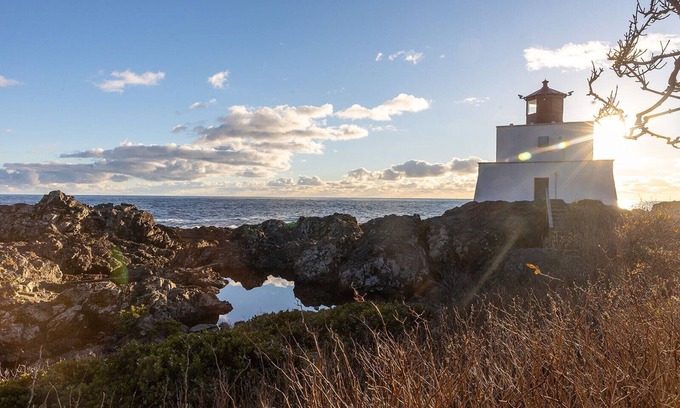 Ucluelet Apartment | Steps from the Beach! ~ Near Wild Pacific Trail! ⎮ Orca