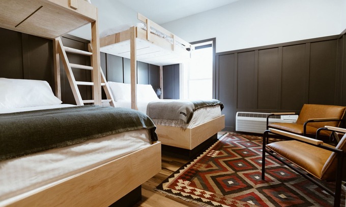 Rossland Apartment | The Flying Steamshovel Inn - Room 2