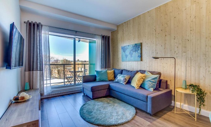 La Cite-Limoilou Apartment | The Foodie Flat by BnbCopilote