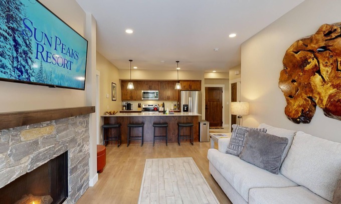 Sun Peaks Condo | The Tree House at Altitude #6