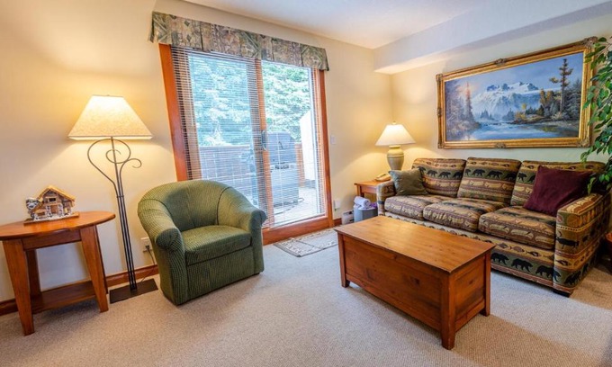 Sun Peaks House | Timberline Village #38 By Bear Country
