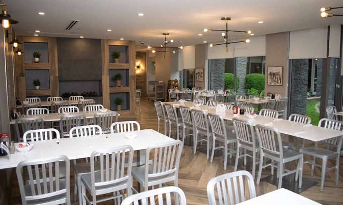 Niagara Falls Hotel | Vittoria Hotel and Suites