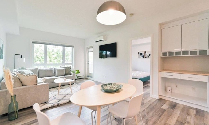Beltline Condo | WALK to Saddledome| "The Aqua" | | Lux Condo | AC