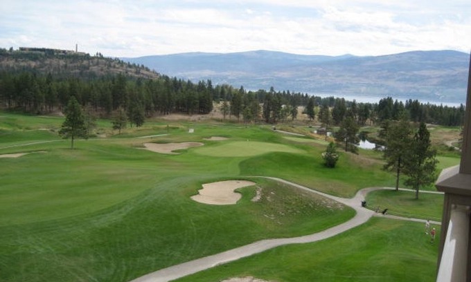 Westbank Apartment | West Kelowna Condo on the Golf Course .