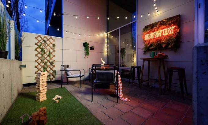 Downtown Edmonton Apartment | Wild West Lofts | Patio | Walk to Rogers | Games!