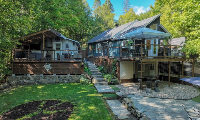 Prevost Ski Chalet | Winter 2026 getaway in the Laurentians