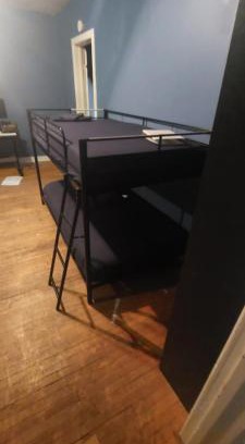 Riverdale House | Zen Hostel
