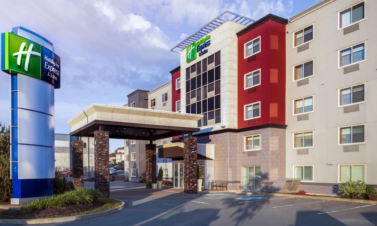 Halifax Hotel | Holiday Inn Express & Suites Halifax - Bedford, an Ihg Hotel