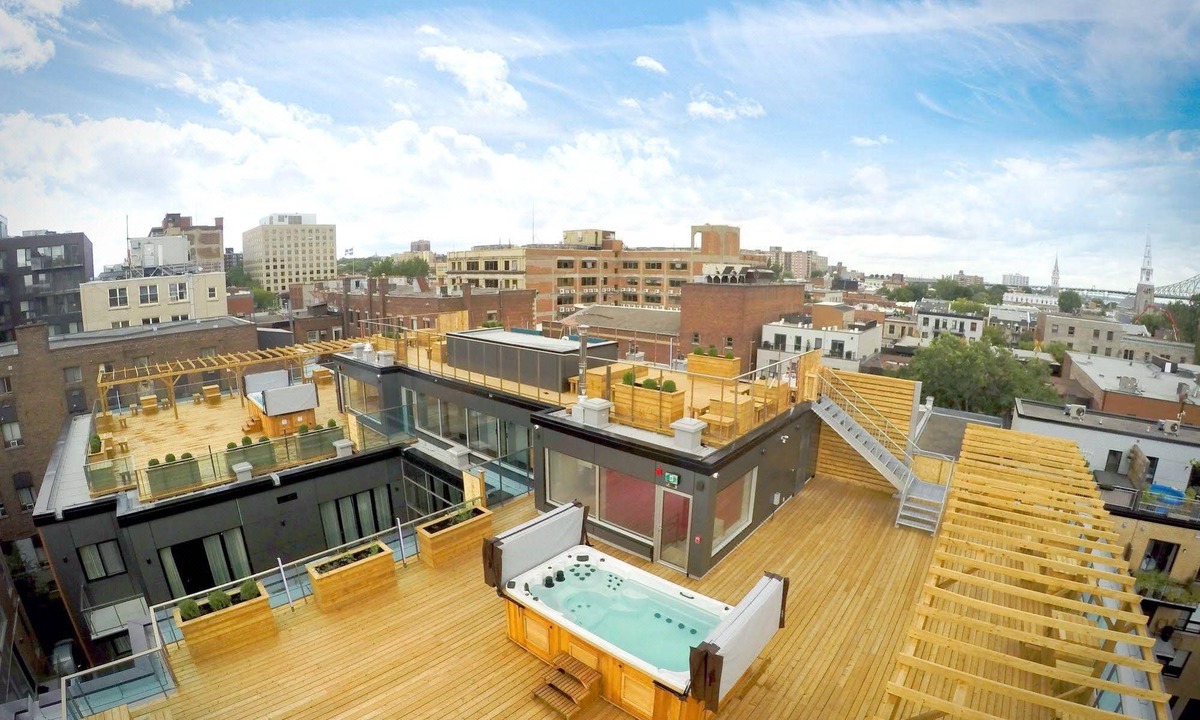 Gay Village Hotel | M Montreal Hostel