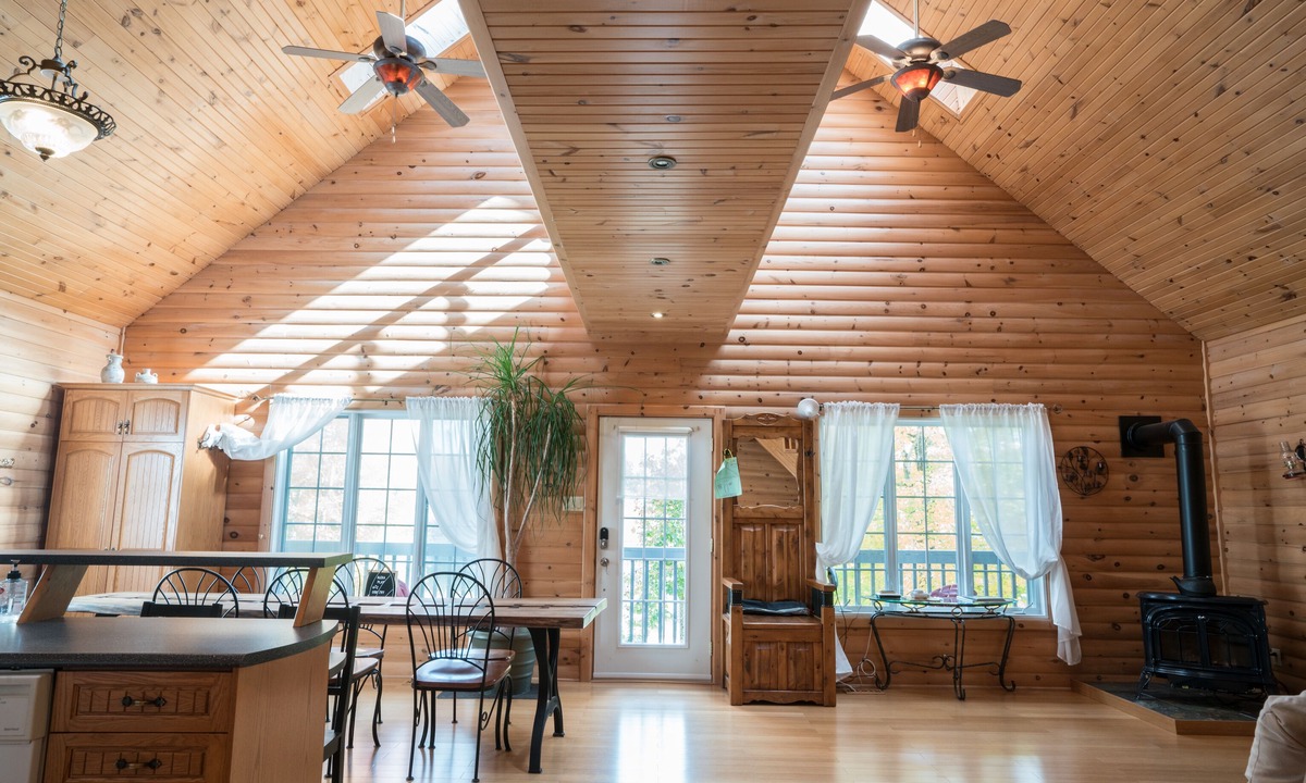 Blue Sea Cottage | Spacious, Cozy Waterfront Cottage with Hot-tub and Sauna in Beautiful BlueSea QC