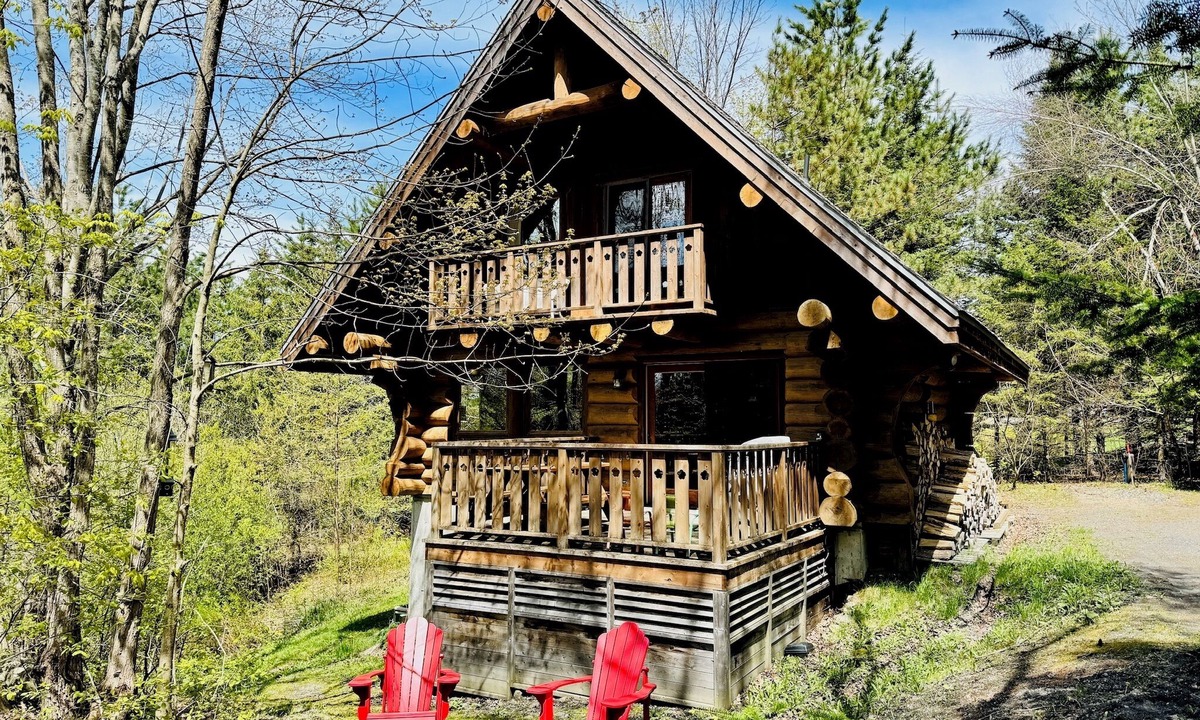 Potton Ski Chalet | Cabane du Hibou - Wood fireplace - Mont Owl's Head