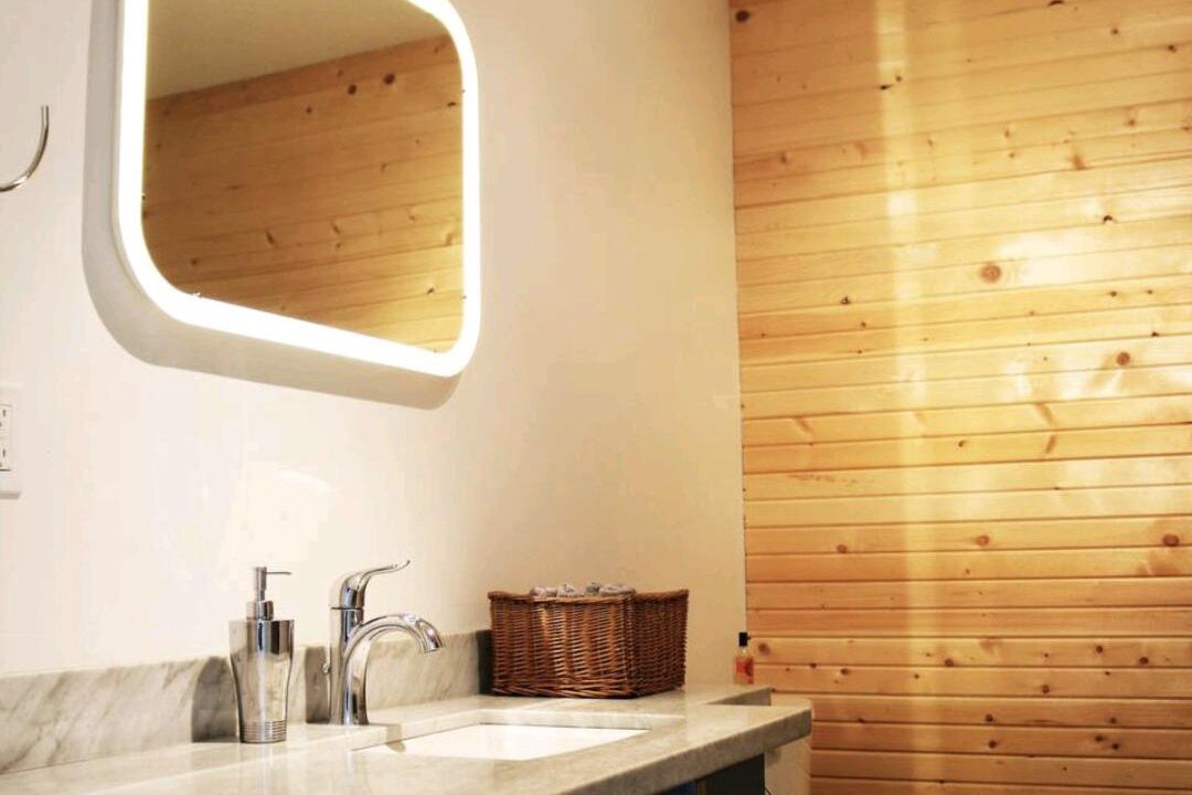 Squamish House | Home away from Home; Chief Mountain View retreat.