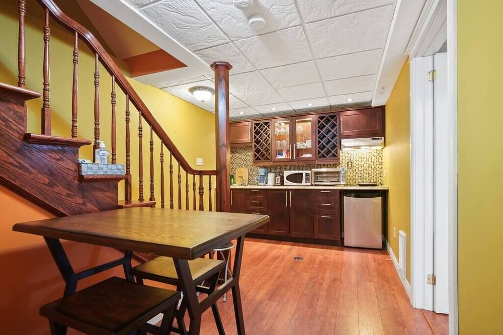 Paradise Apartment | Calm From Away- Cozy Studio Apt