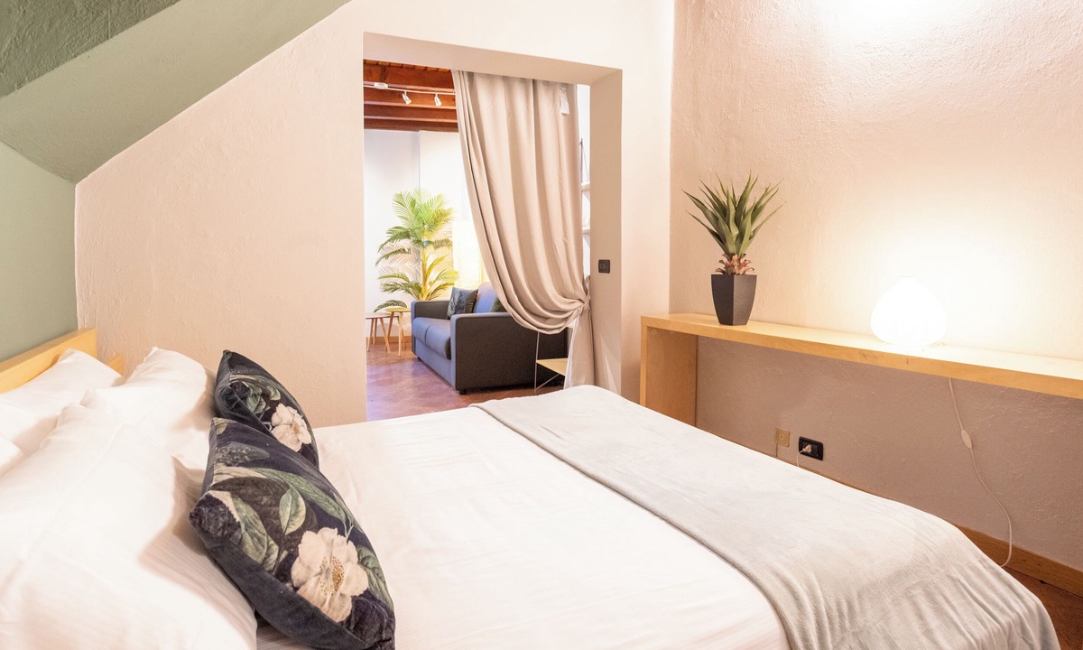 Como City Centre Apartment | San Fedele Apartment Historical Como City Center