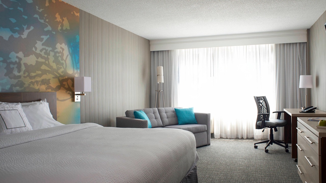 Photo of Bedroom in Church and Wellesley