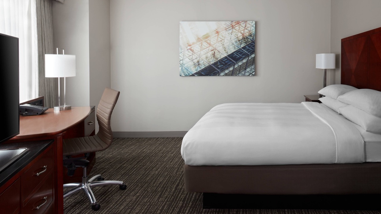 Photo of Bedroom in Bay Street Corridor