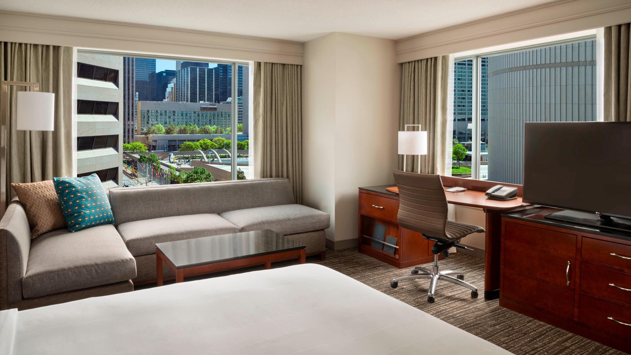 Photo of Livingroom in Bay Street Corridor