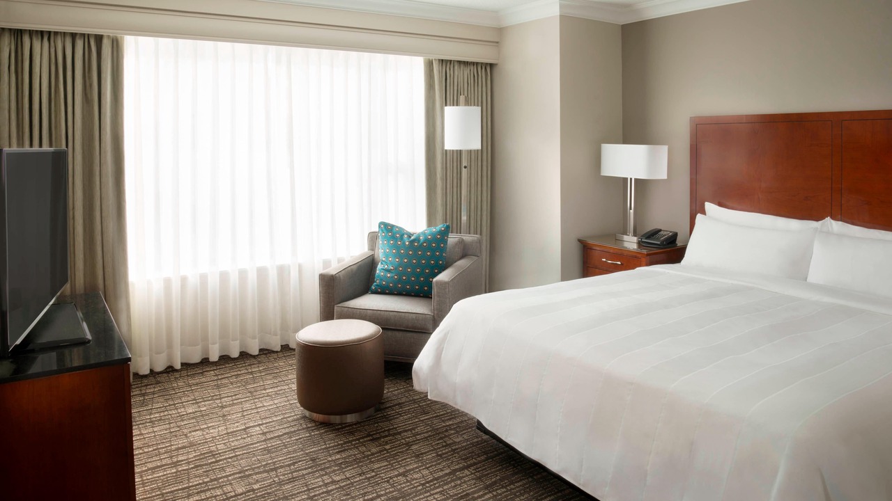 Photo of Bedroom in Bay Street Corridor