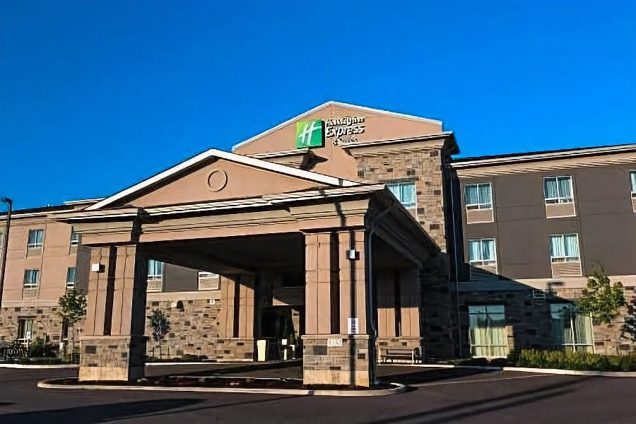 Photo of Buildings in Thunder Bay