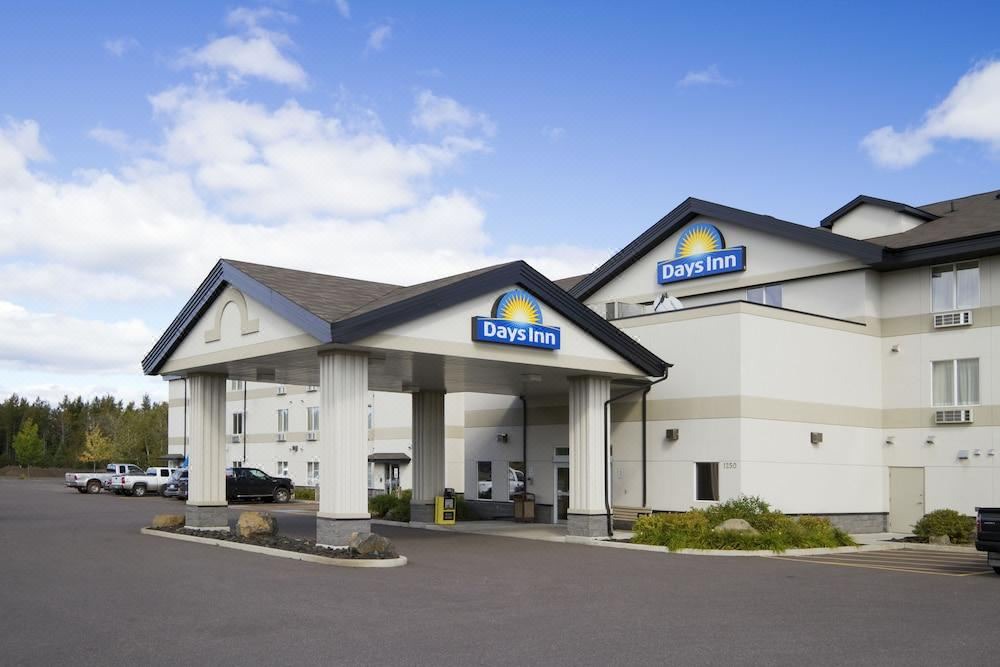 Photo of Buildings in Thunder Bay