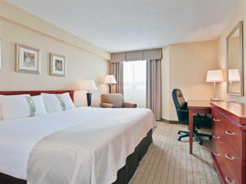 Photo of Bedroom in Laval