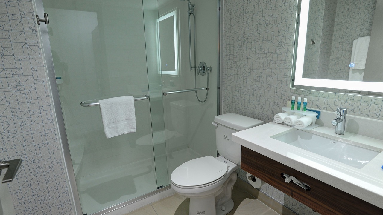 Photo of Bathroom in Northeast Mississauga