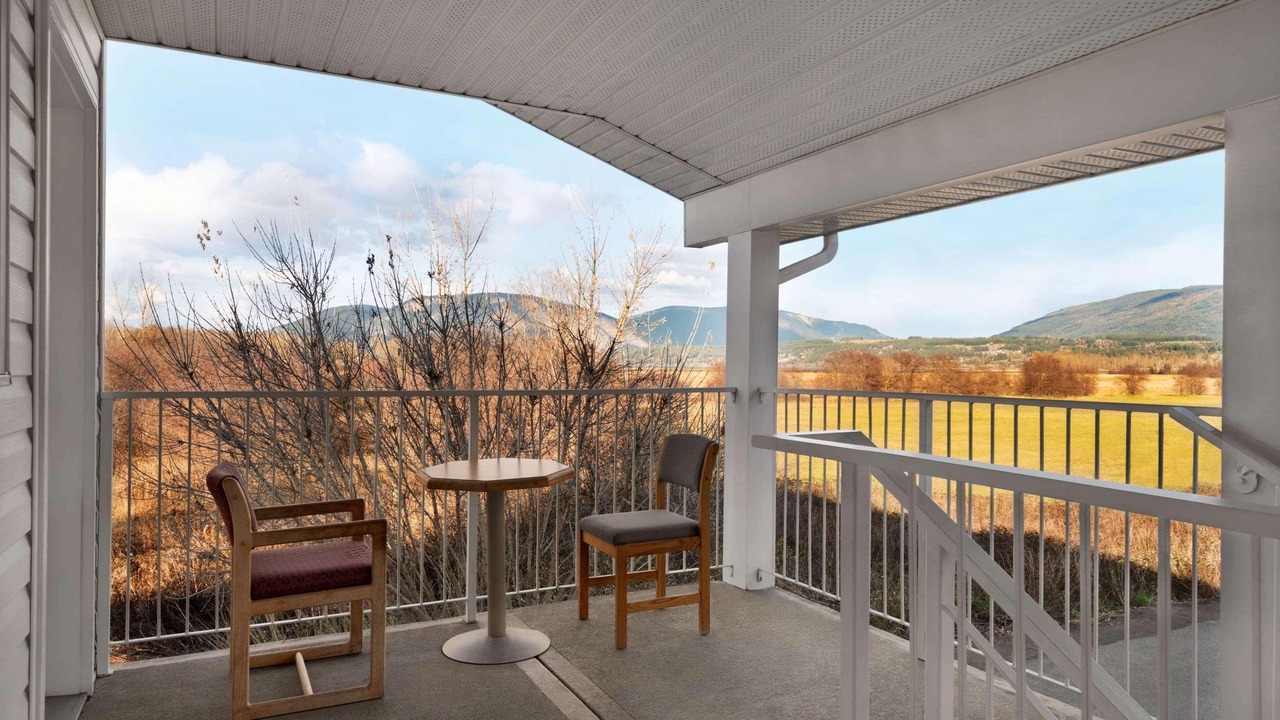 Photo of Patio Balcony in Salmon Arm