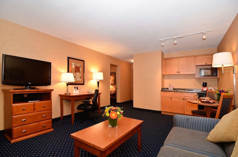 Photo of Livingroom in Langley
