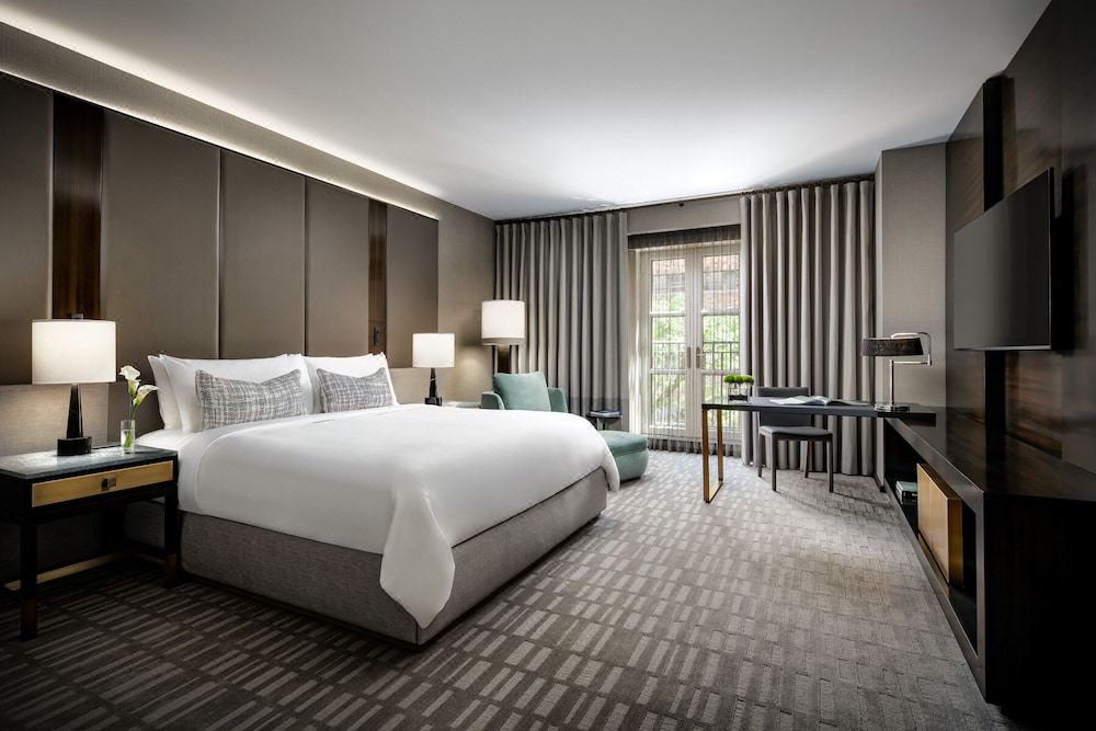 Photo of Bedroom in Bloor-Yorkville
