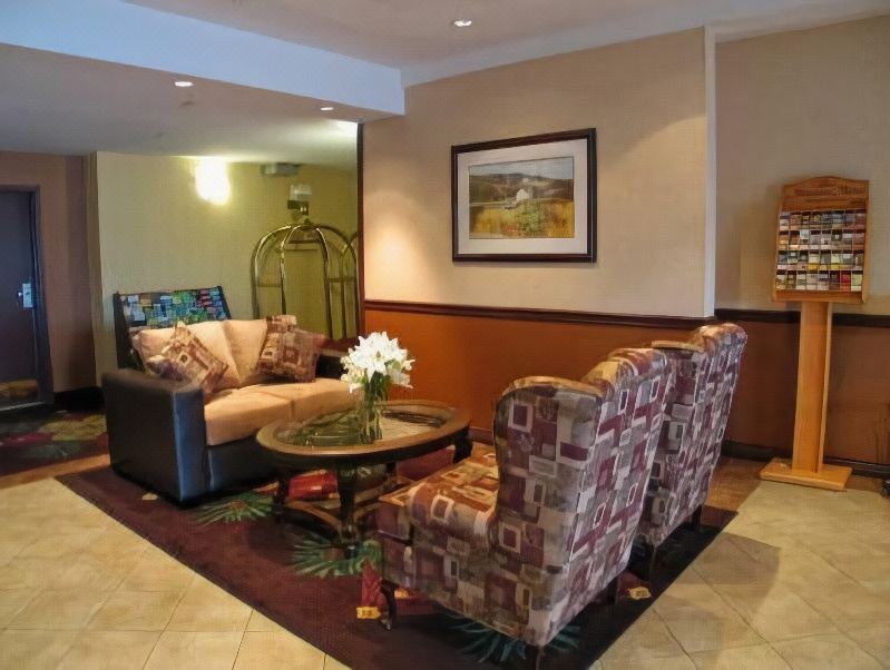 Photo of Livingroom in Langley