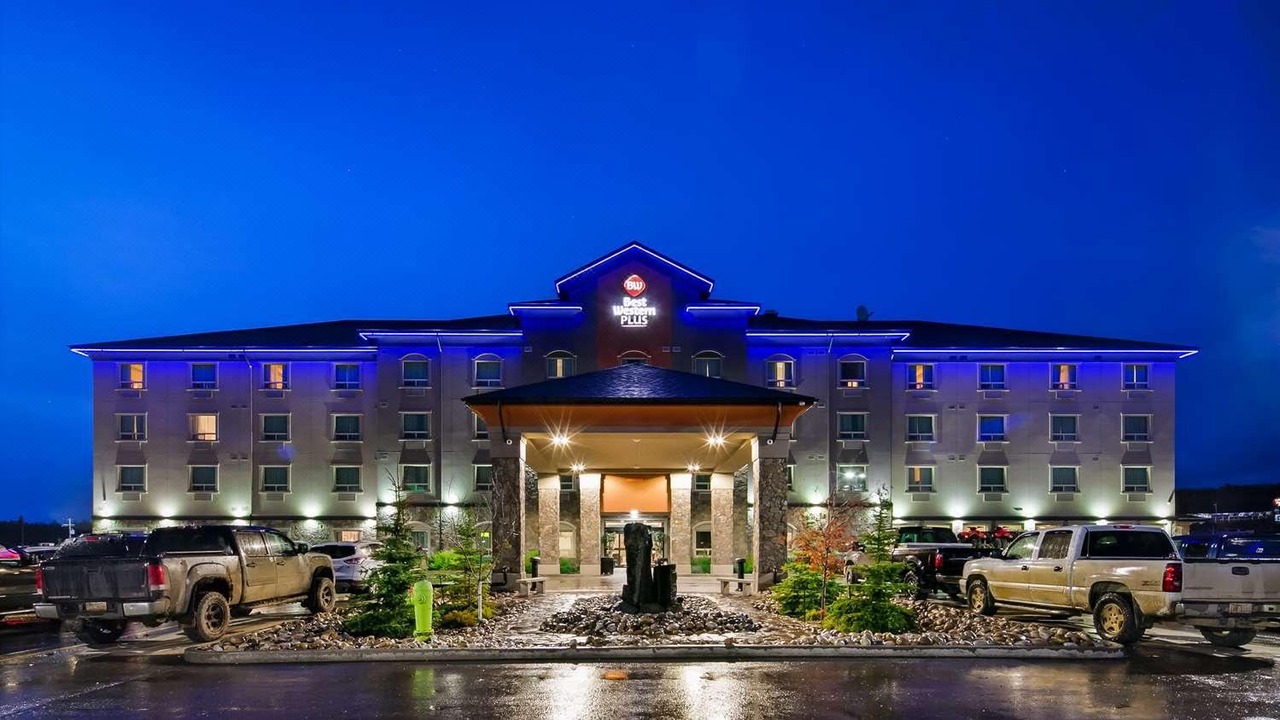 Photo of Buildings in Drayton Valley