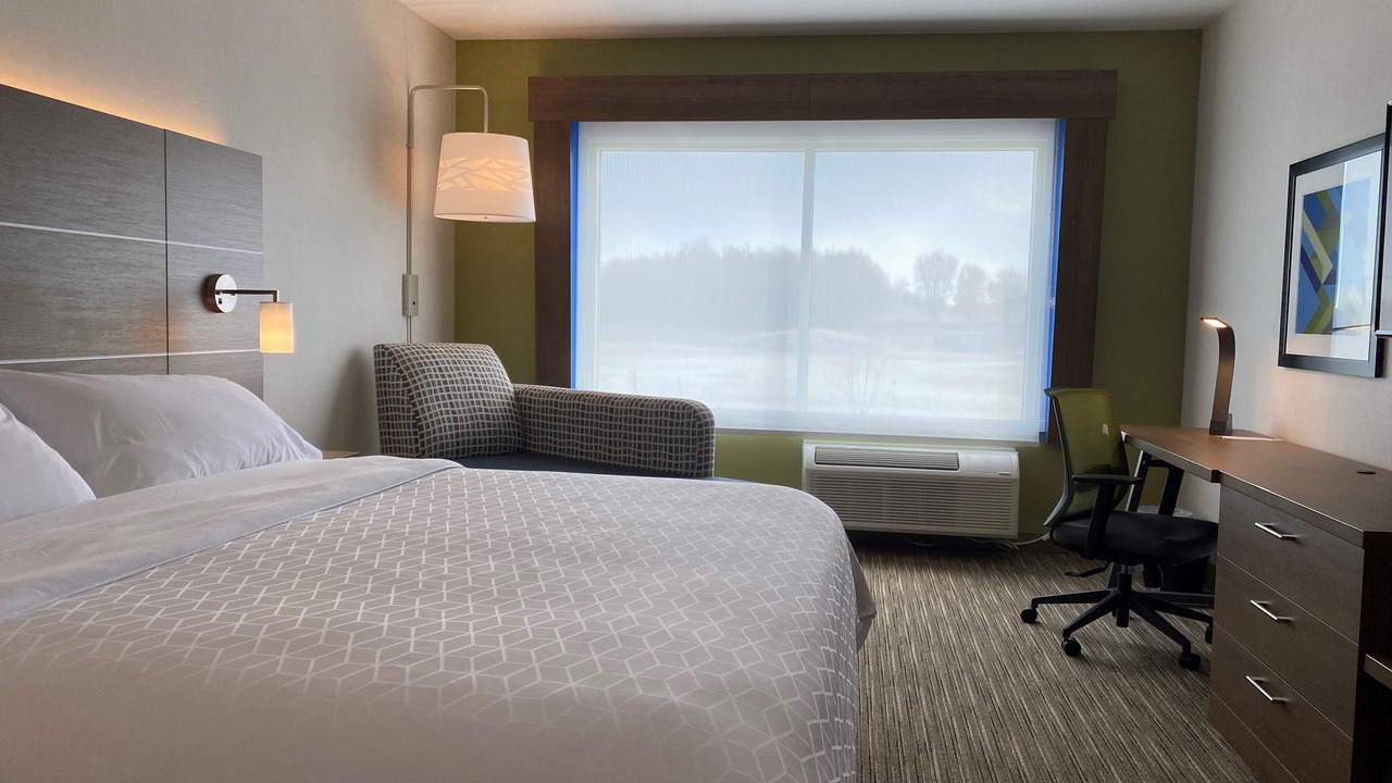 Photo of Bedroom in Aurora