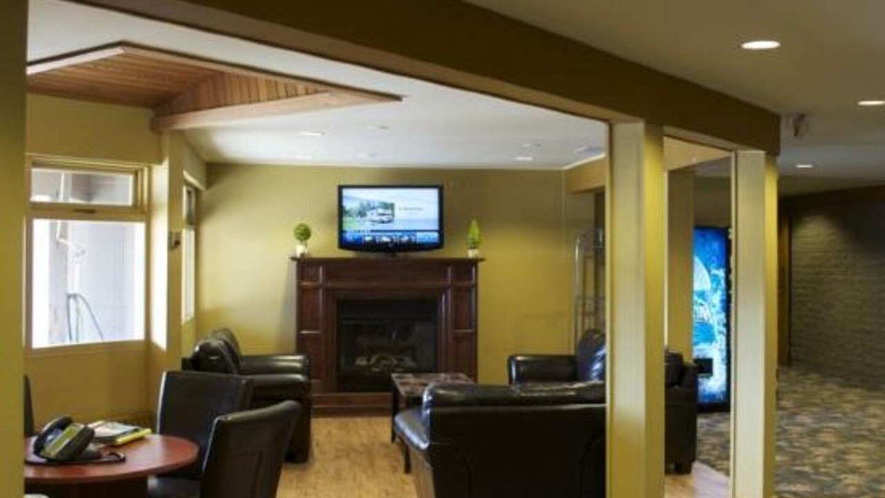 Photo of Livingroom in Slave Lake