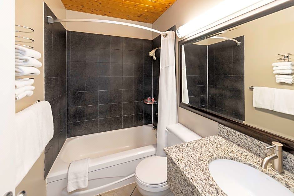 Photo of Bathroom in Medicine Hat