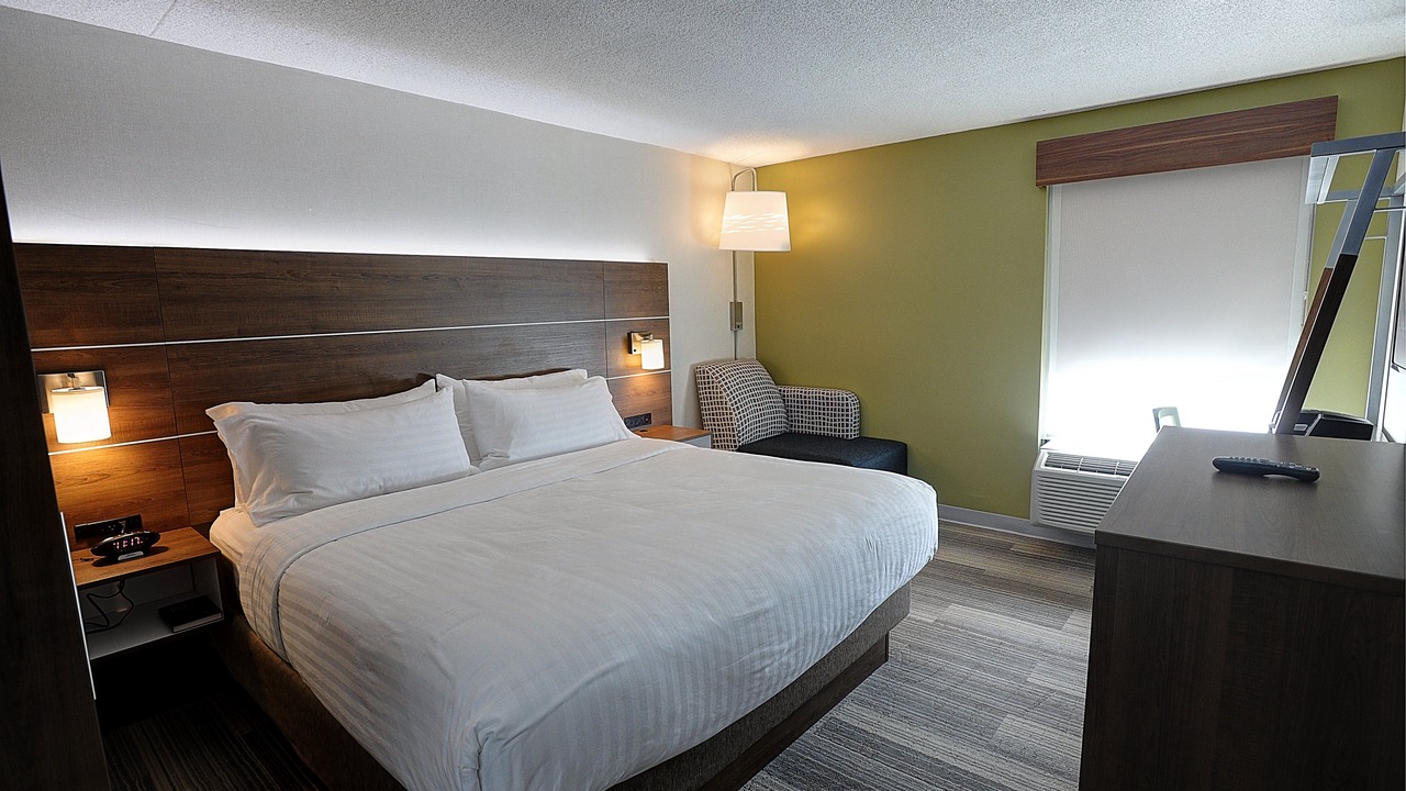 Photo of Bedroom in Northeast Mississauga