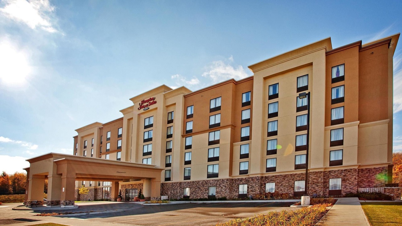 Photo of Buildings in Barrie