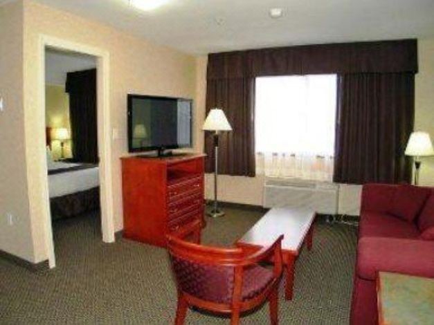 Photo of Livingroom in Langley