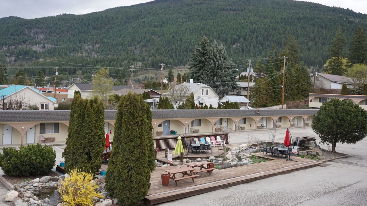 Photo of Buildings in Creston