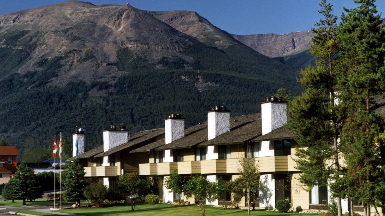 Photo of Buildings in Jasper