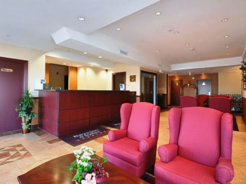 Photo of Livingroom in Langley