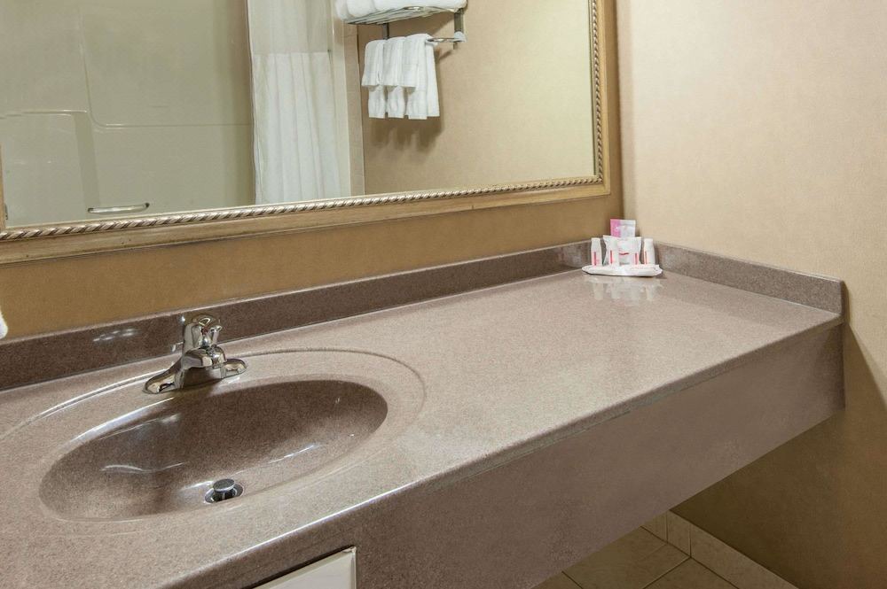 Photo of Bathroom in Drumheller