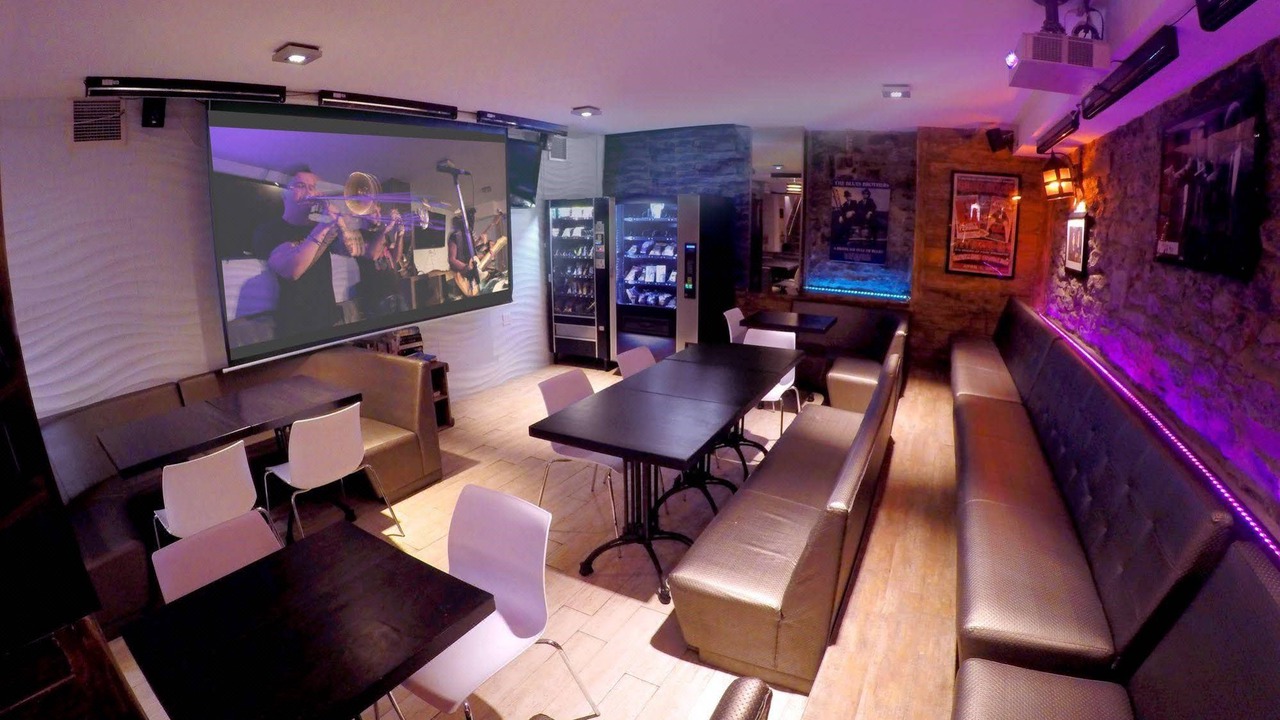 Photo of Livingroom in Gay Village