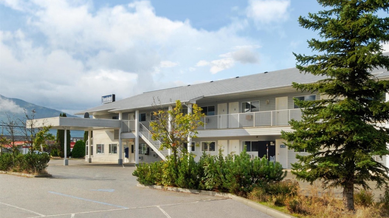 Photo of Buildings in Salmon Arm