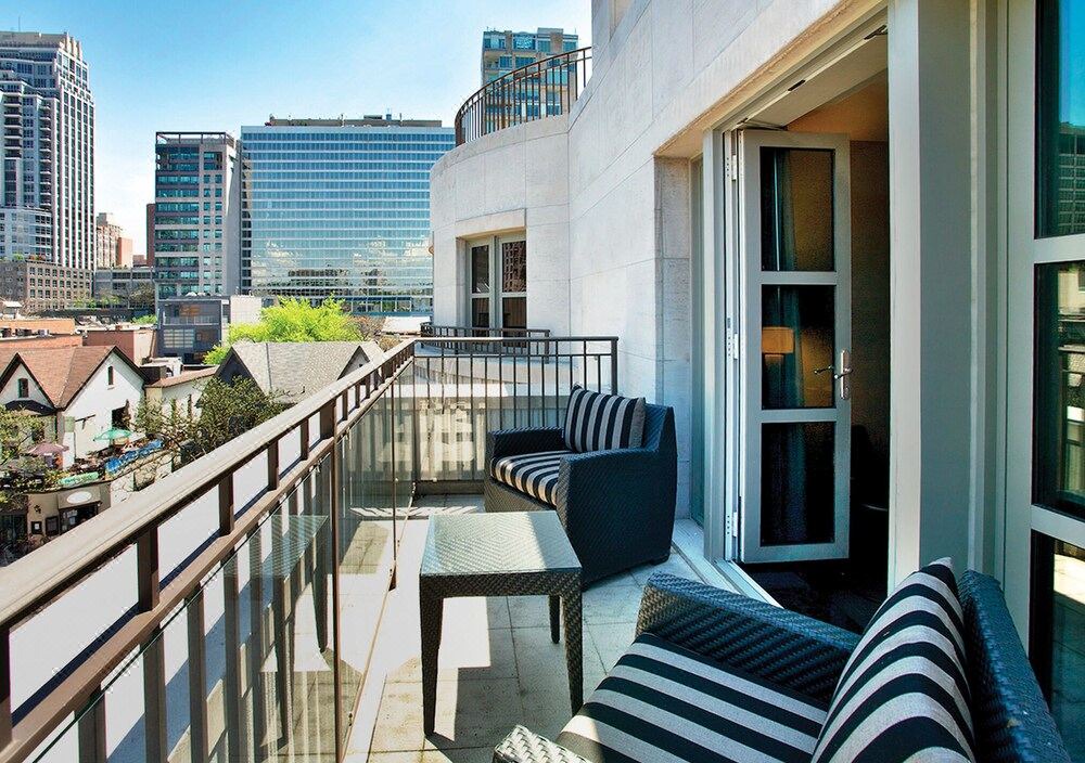Photo of Patio Balcony in Bloor-Yorkville