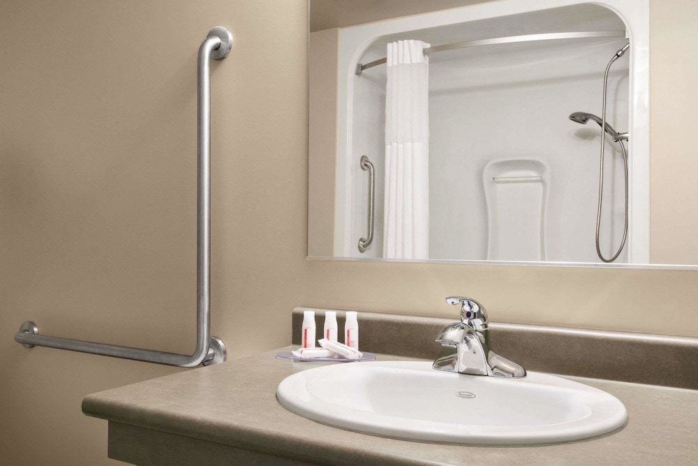Photo of Bathroom in Thunder Bay