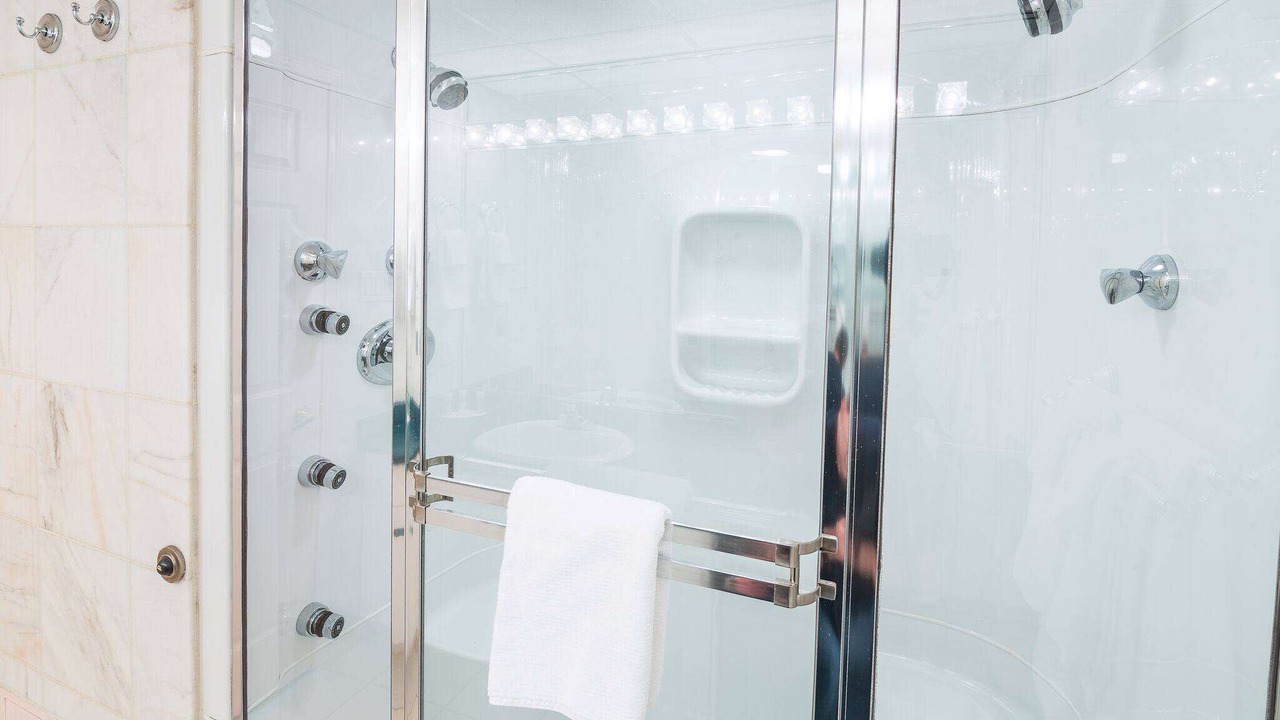 Photo of Bathroom in Thunder Bay