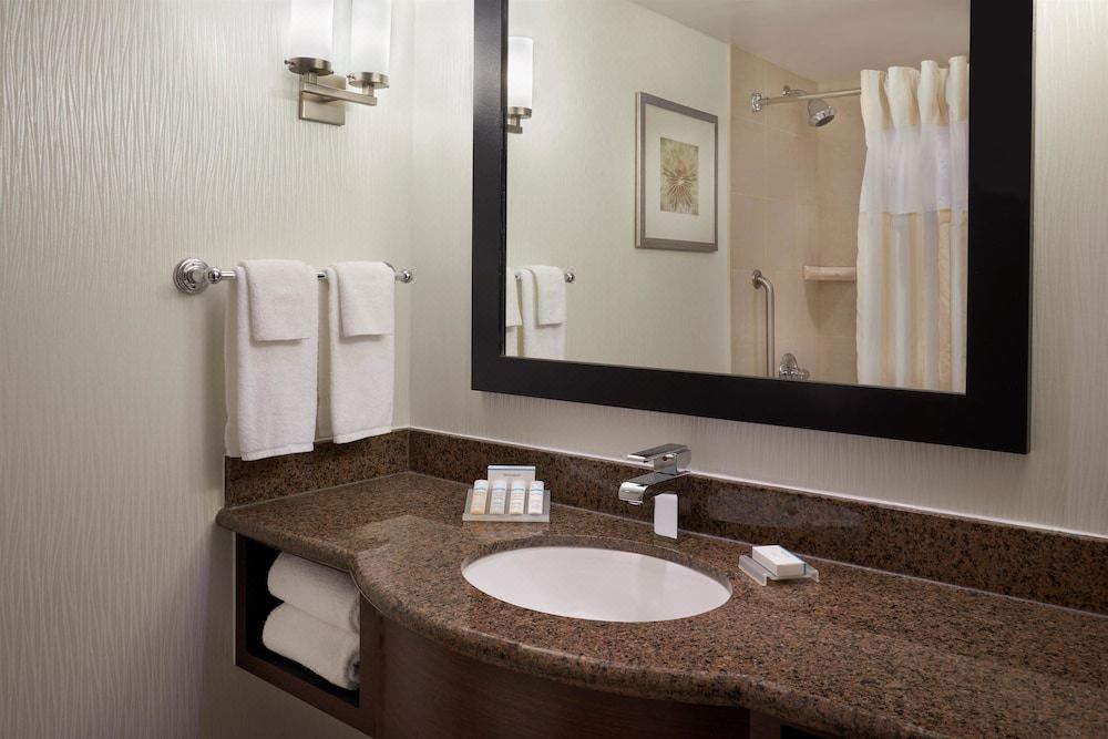 Photo of Bathroom in Northeast Mississauga
